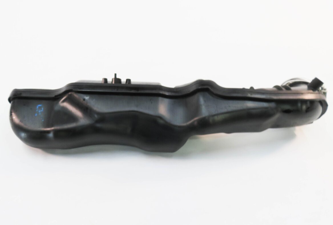 Thumbnail 5: 2012-2019 BMW M5 M6 ///M (F06 F12 F13) 4.4L S63 ENGINE - RIGHT INTAKE MANIFOLD