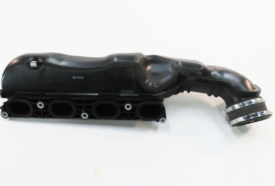 Thumbnail 6: 2012-2019 BMW M5 M6 ///M (F06 F12 F13) 4.4L S63 ENGINE - RIGHT INTAKE MANIFOLD