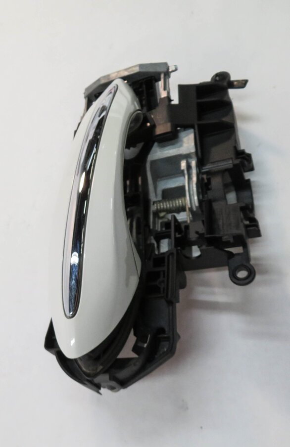 Thumbnail 3: 09-18 BMW 528i 535i 550i 740i 750i 760i RIGHT FRONT COMFORT DOOR HANDLE (WHITE)