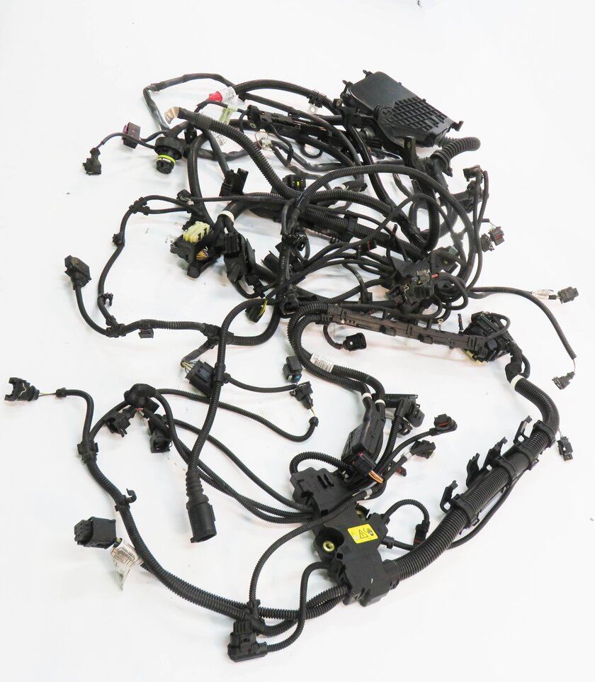 Thumbnail 3: 2017 BMW M6 ///M (F13) 4.4L S63B V8 ENGINE WIRE WIRING HARNESS LOOM
