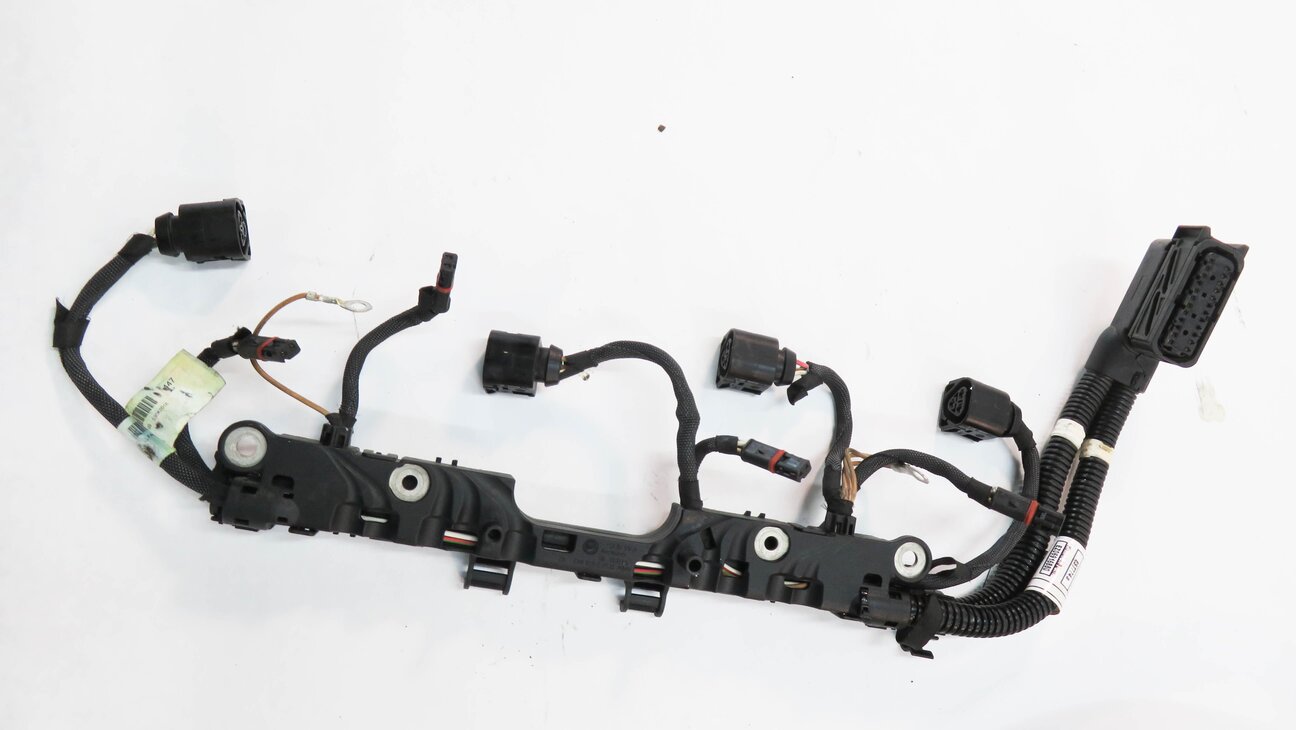 Thumbnail 5: 2017 BMW M6 ///M (F13) 4.4L S63B V8 ENGINE WIRE WIRING HARNESS LOOM