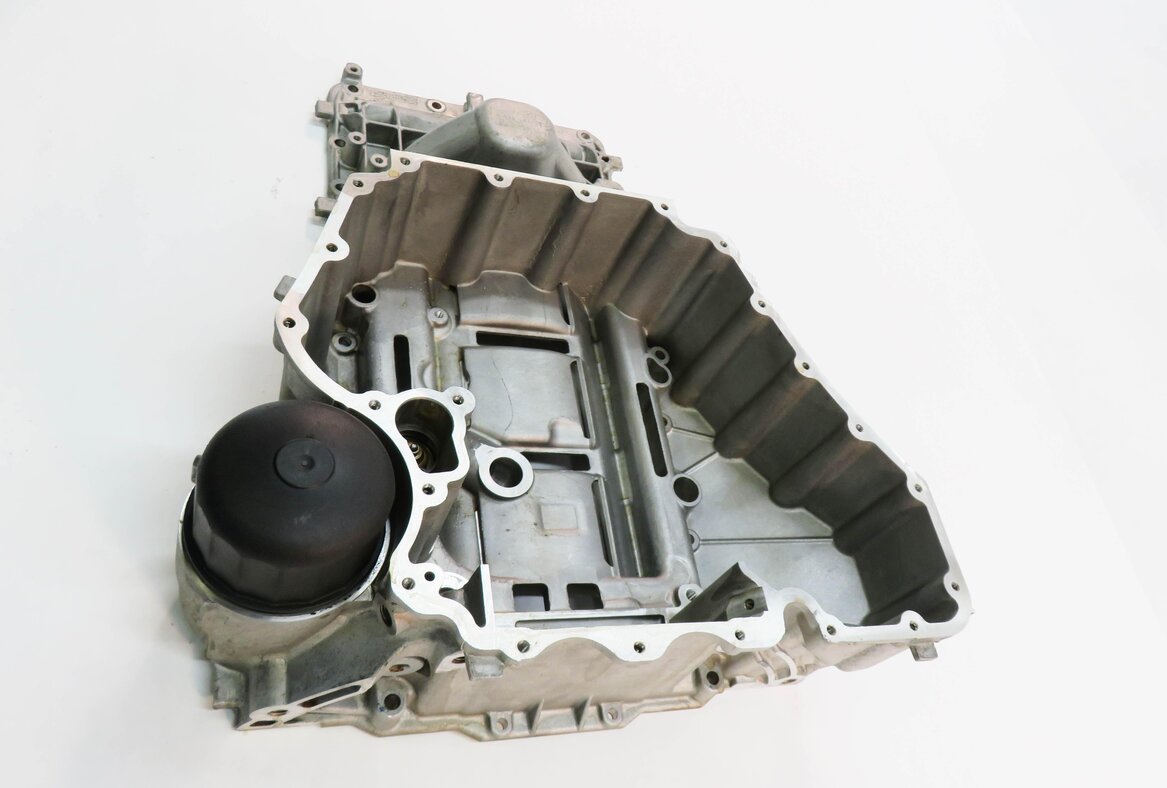Thumbnail 3: 2012-2019 BMW M5 M6 (F06 F10 F12 F13) 4.4L S63 V8 ENGINE - UPPER OIL PAN CRADLE