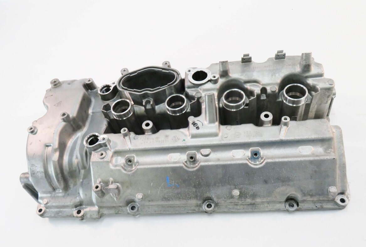 Thumbnail 3: 2016-2019 BMW M6 ///M (F06 F12 F13) 4.4L S63B V8 ENGINE - LEFT VALVE COVER