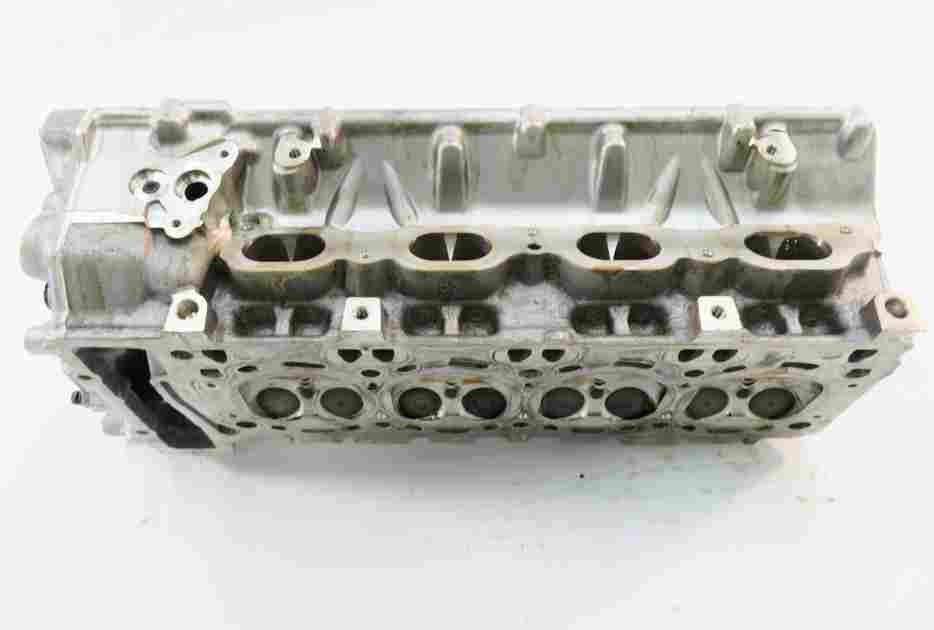 Thumbnail 6: 2016-2019 BMW M6 ///M (F06 F12 F13) 4.4L S63B V8 ENGINE - LEFT CYLINDER HEAD