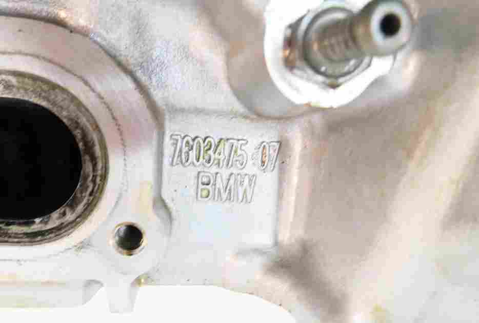 Thumbnail 9: 2016-2019 BMW M6 ///M (F06 F12 F13) 4.4L S63B V8 ENGINE - LEFT CYLINDER HEAD