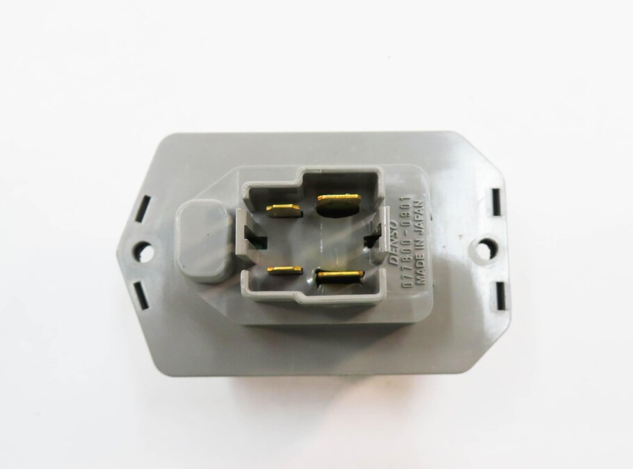 Thumbnail 5: 2011 LAND ROVER LR4 - FRONT HEATER A/C BLOWER FAN MOTOR SPEED RESISTOR