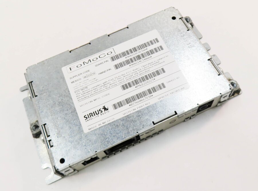 2011 LAND ROVER LR4 - SIRIUS SATELLITE RADIO CONTROL MODULE
