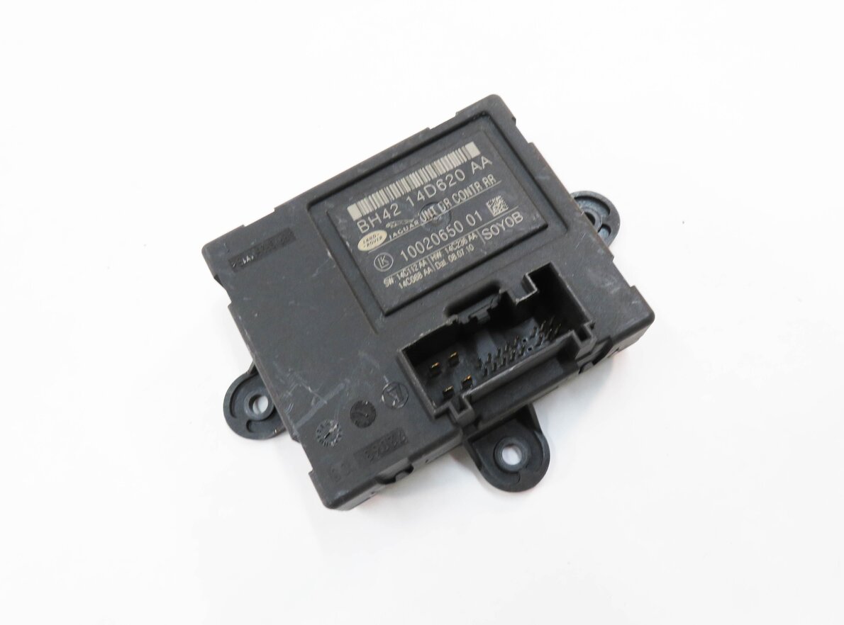 2011 LAND ROVER LR4 - RIGHT REAR DOOR CONTROL MODULE