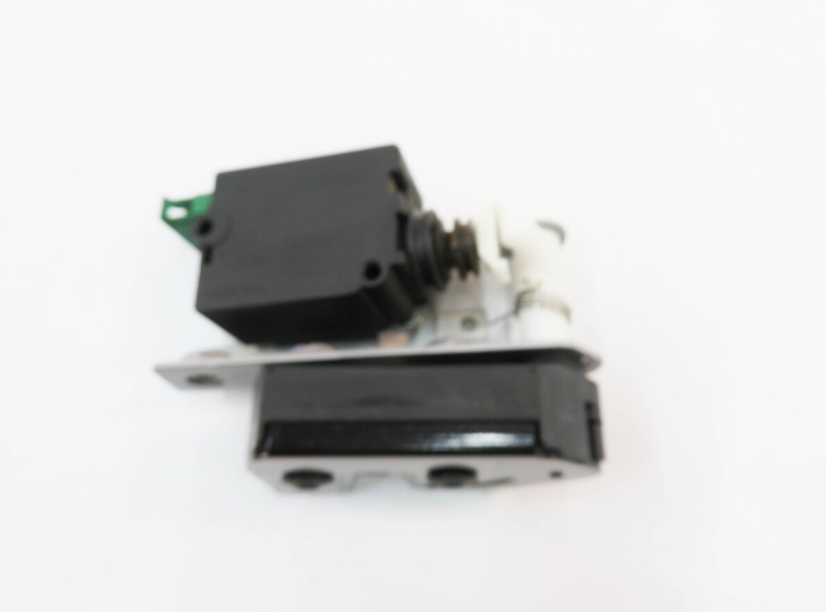 Thumbnail 8: 2011 LAND ROVER LR4 - RIGHT PASSENGER REAR TRUNK LOWER LOCK LATCH ACTUATOR