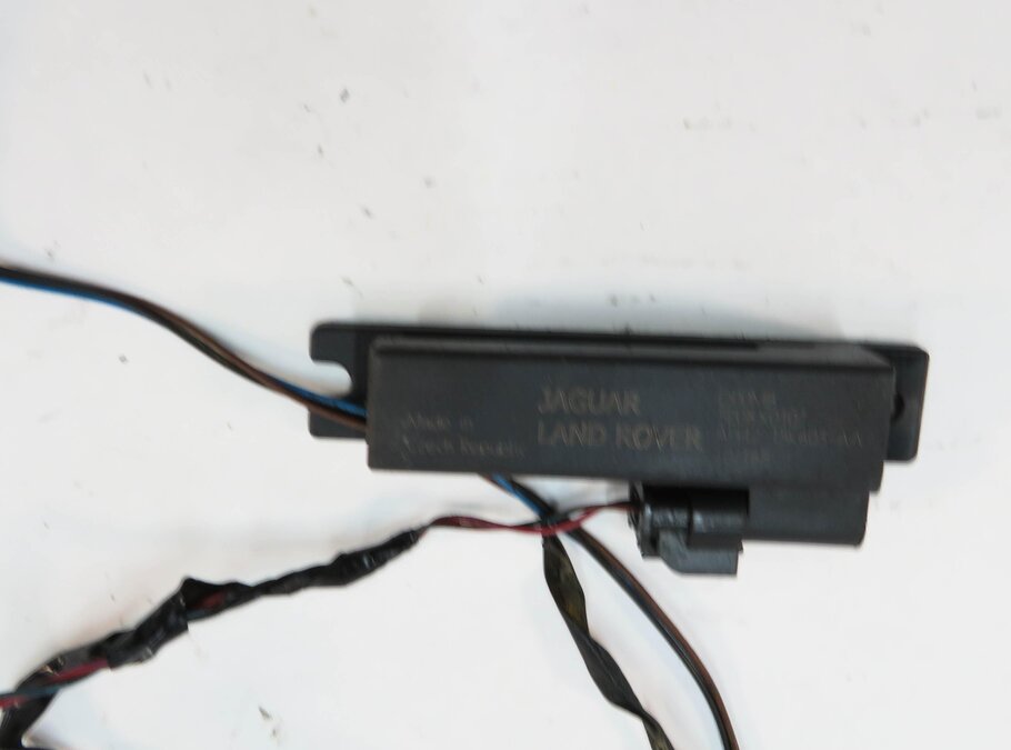 Thumbnail 7: 2011 LAND ROVER LR4 - REAR PDC PARK DISTANCE SENSOR SET w/ HARNESS (BLACK)