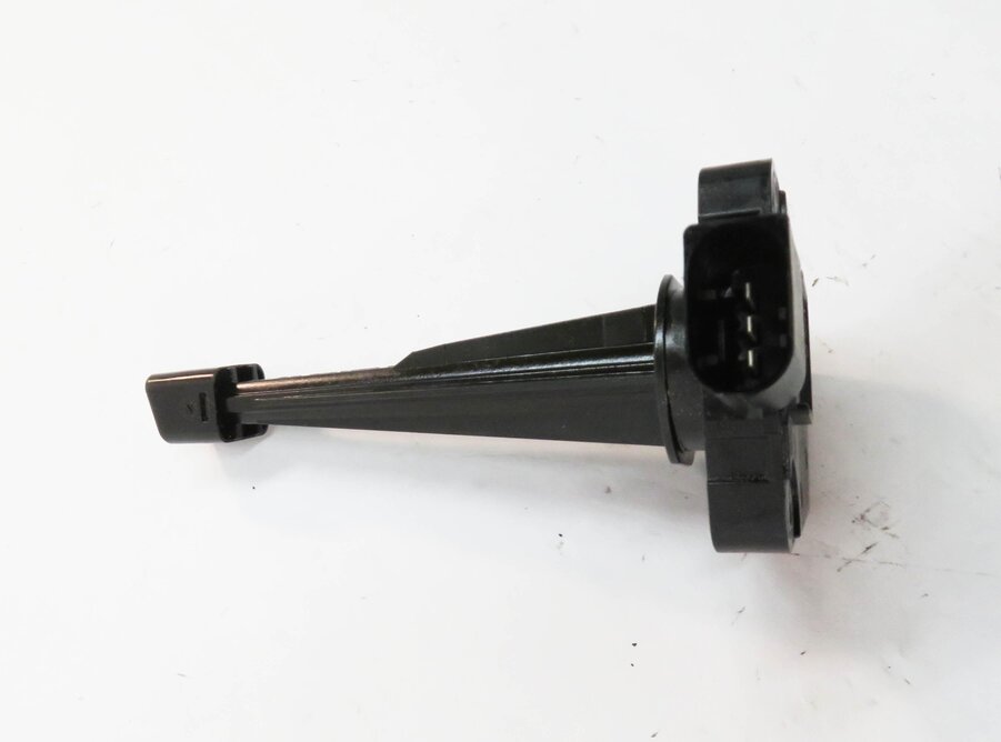 Thumbnail 4: 2011 LAND ROVER LR4 - 5.0L AJ133 V8 ENGINE OIL LEVEL SENSOR SENDER