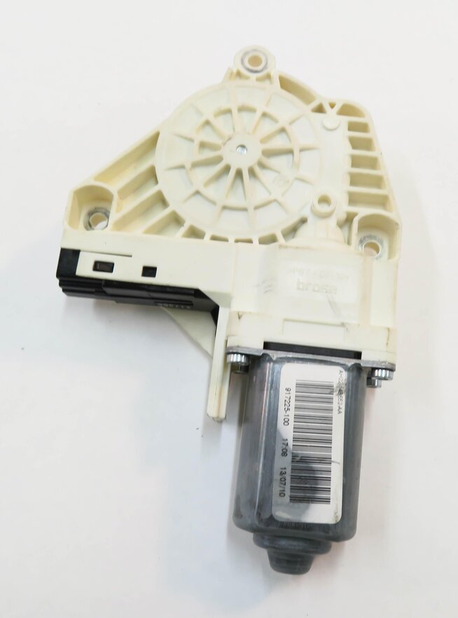 Thumbnail 2: 2010-2016 LR4 RANGE ROVER SPORT (L320) RIGHT FRONT PASSENGER POWER WINDOW MOTOR