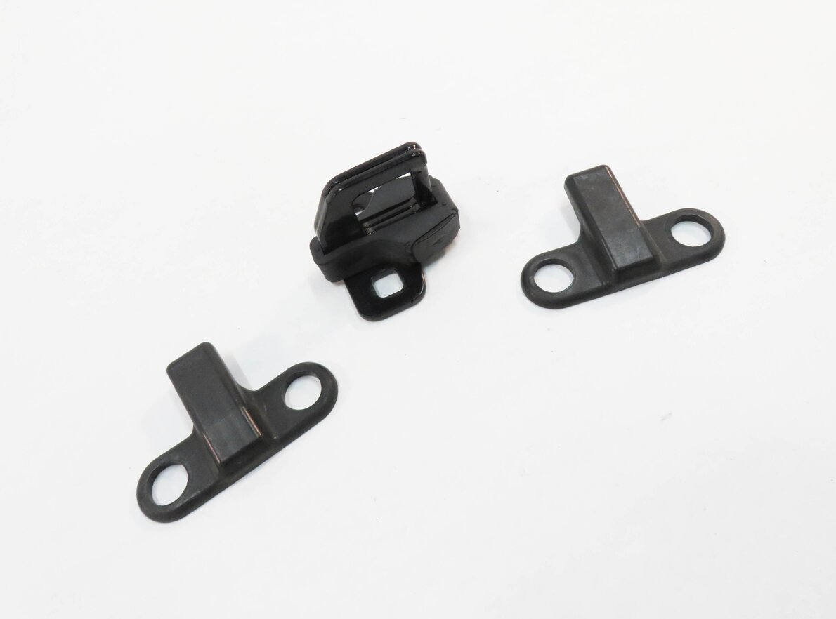 2011 LAND ROVER LR4 - REAR TRUNK UPPER HATCH LATCH STRIKER PLATE SET-3