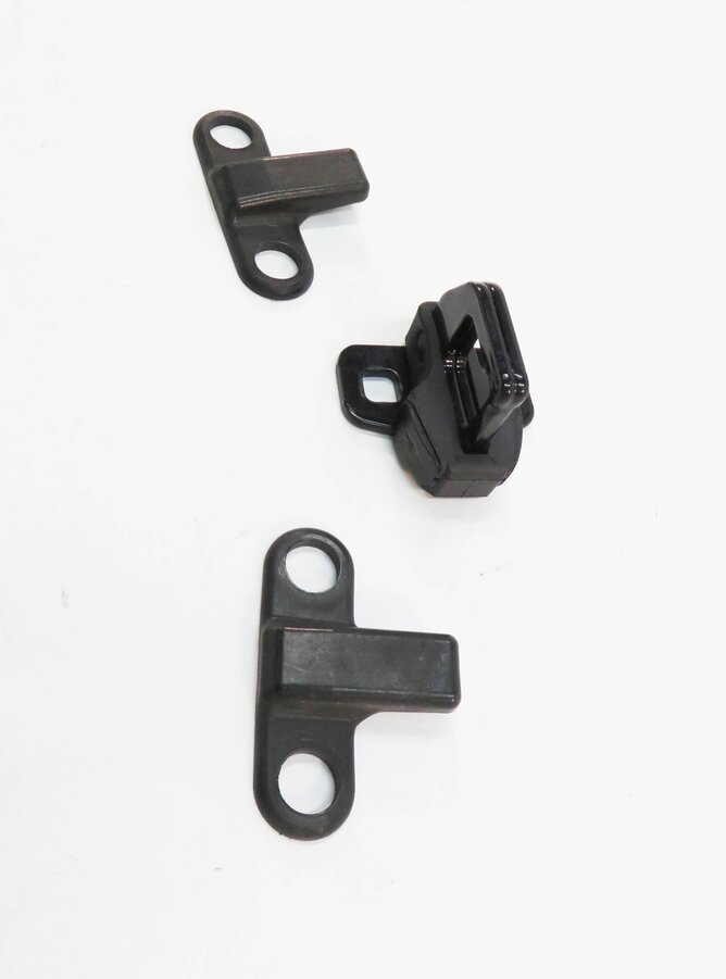 Thumbnail 4: 2011 LAND ROVER LR4 - REAR TRUNK UPPER HATCH LATCH STRIKER PLATE SET-3
