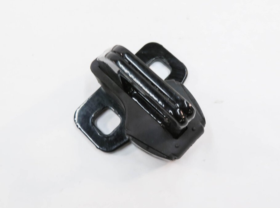 Thumbnail 6: 2011 LAND ROVER LR4 - REAR TRUNK UPPER HATCH LATCH STRIKER PLATE SET-3