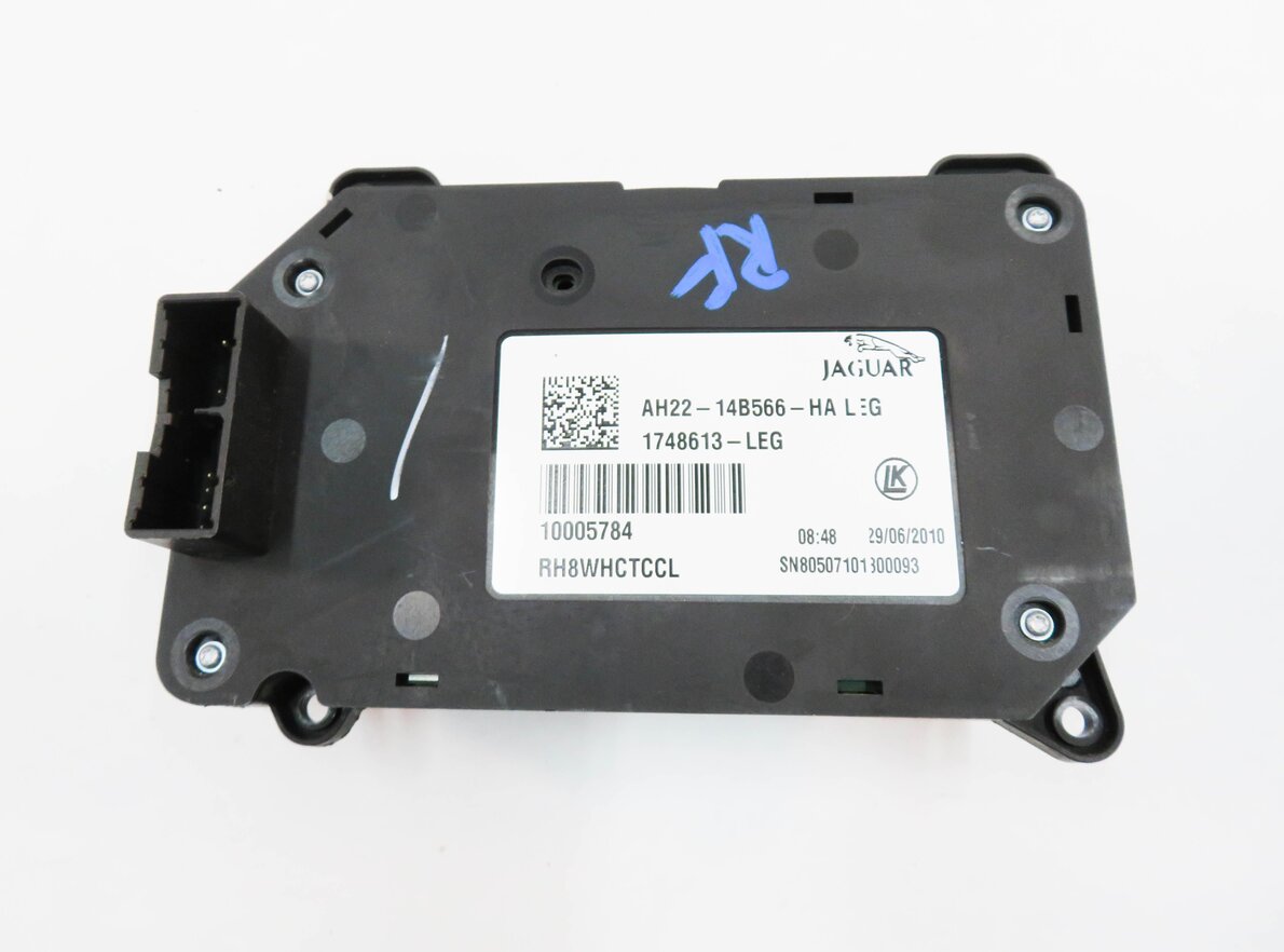 Thumbnail 6: 2011 LAND ROVER LR4 - RIGHT FRONT PASSENGER SEAT ADJUSTMENT SWITCH BUTTON