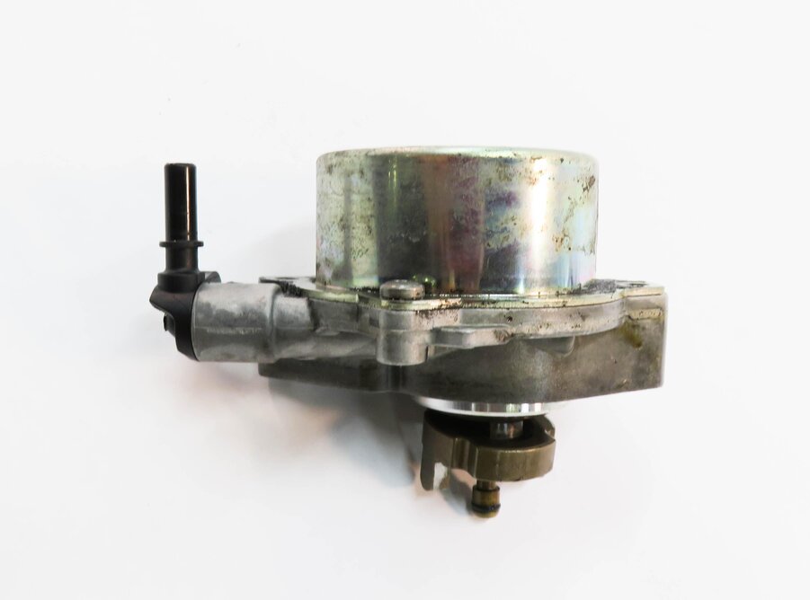 Thumbnail 2: 2010-2019 RANGE ROVER SPORT LR4 JAGUAR XE XF XK - 3.0L / 5.0L BRAKE VACUUM PUMP