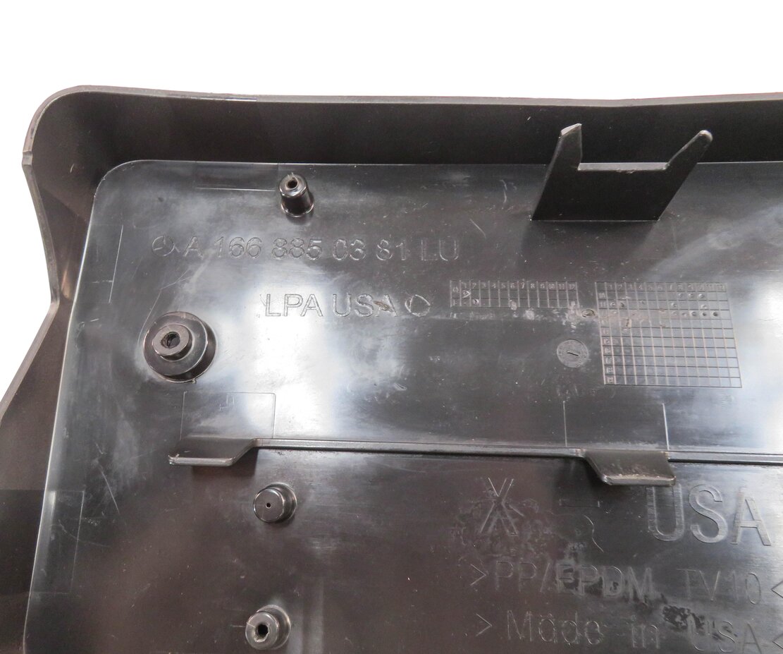 Thumbnail 6: 2013 MERCEDES GL450 (X166) FRONT LICENSE PLATE BASE MOUNT RETAINER BRACKET