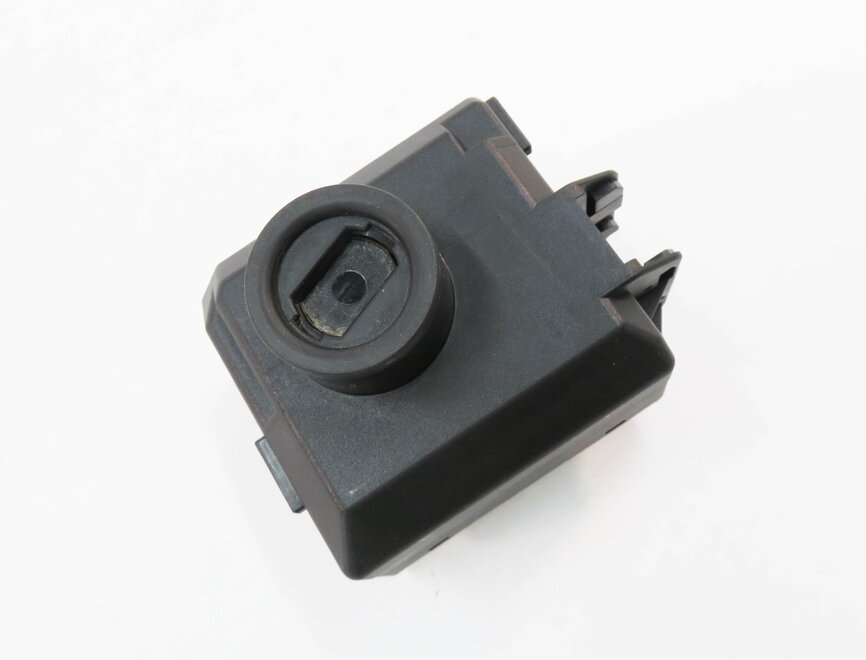 12-16 MB C250 C300 C350 GL350 GL450 GL550 ML350 ML550 SLK250 SLK350 - GPS SCREEN