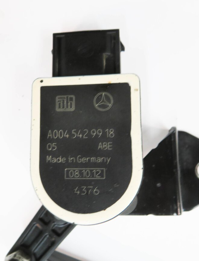 Thumbnail 7: 2013 MERCEDES GL450 (X166) LEFT FRONT DRIVER SUSPENSION HEIGHT LEVEL SENSOR