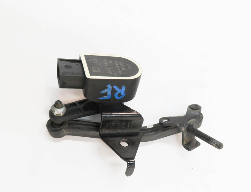 Thumbnail 4: 2013 MERCEDES GL450 (X166) RIGHT FRONT PASSENGER SUSPENSION HEIGHT LEVEL SENSOR