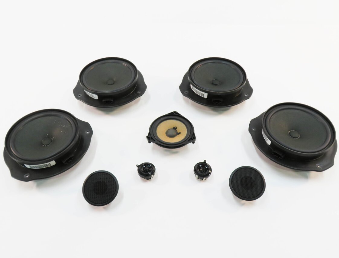 Thumbnail 2: 2013 MERCEDES GL450 (X166) RADIO STEREO AUDIO SUB SUBWOOFER SPEAKER SET-9