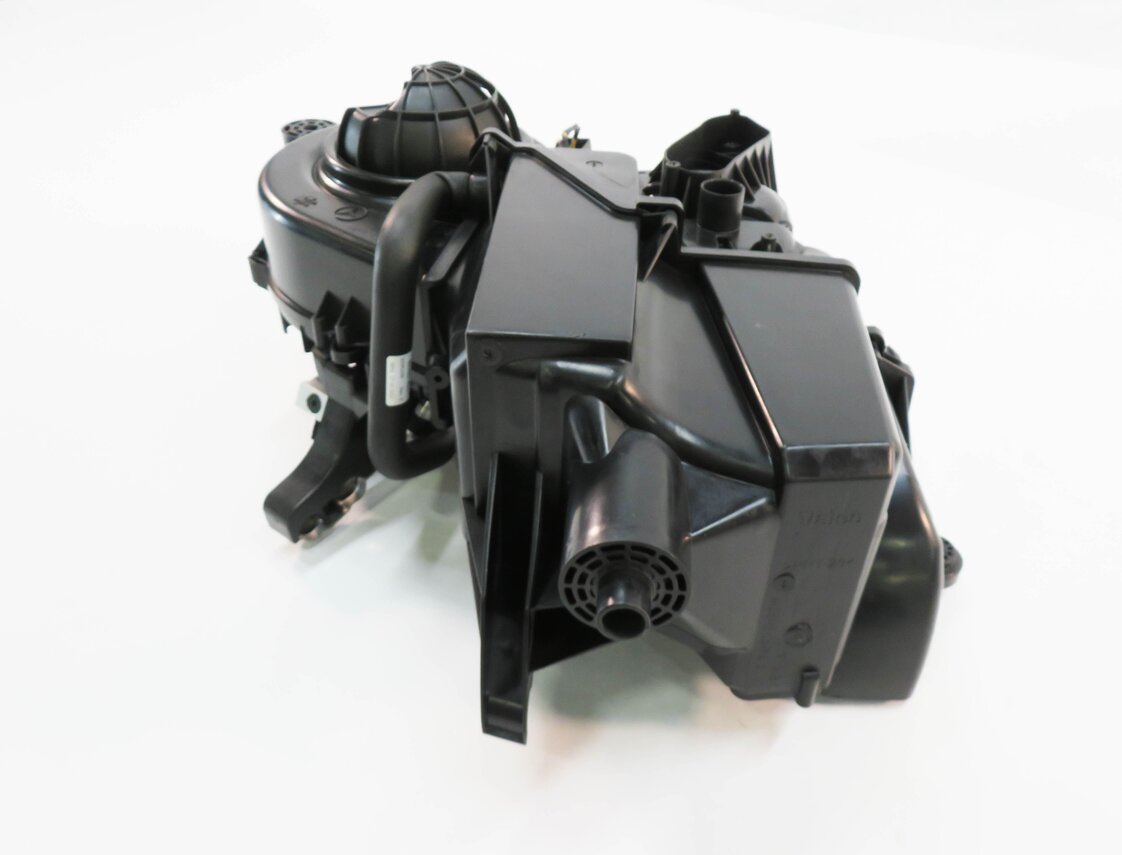 Thumbnail 3: 13-19 MERCEDES GL350 GL450 GL550 GLS350 GLS450 (W166 X166) REAR A/C BLOWER MOTOR