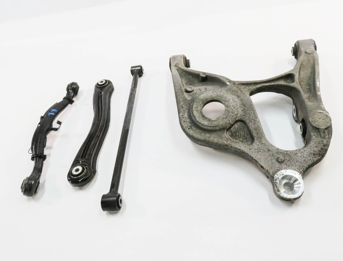 Thumbnail 2: 12-19 MERCEDES GL350 GL450 GL550 ML350 (W166 X166) RIGHT REAR CONTROL ARM SET