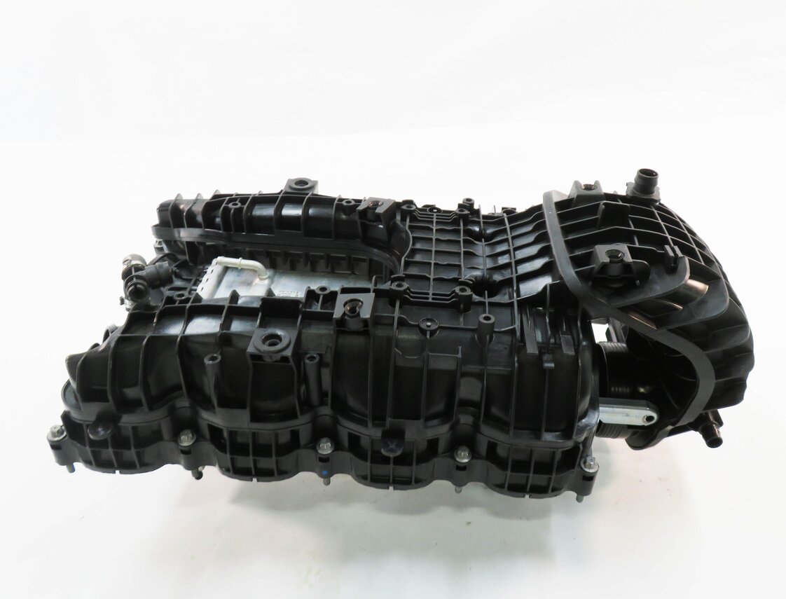 Thumbnail 5: 11-20 MERCEDES CL550 E550 GL450 GL550 GLS550 S550 SL550 - 4.6L INTAKE MANIFOLD