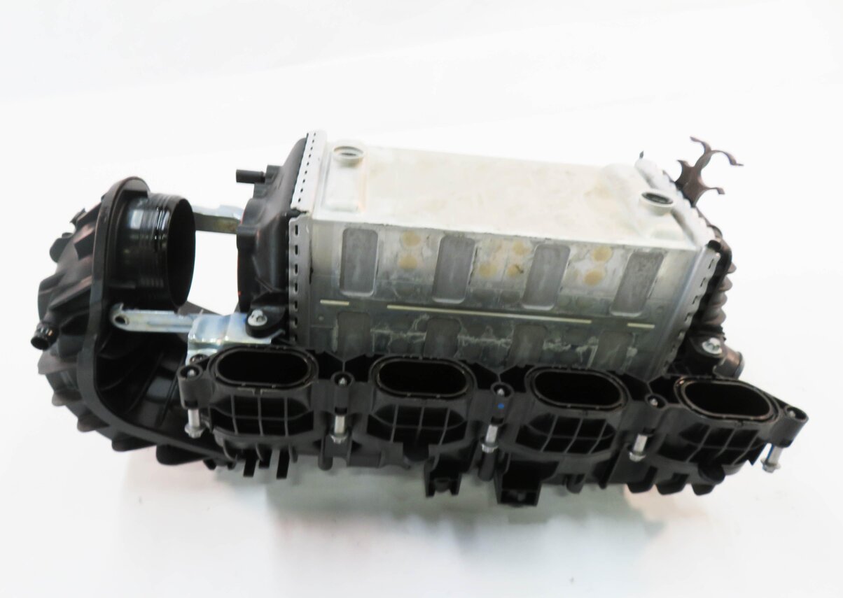 Thumbnail 7: 11-20 MERCEDES CL550 E550 GL450 GL550 GLS550 S550 SL550 - 4.6L INTAKE MANIFOLD