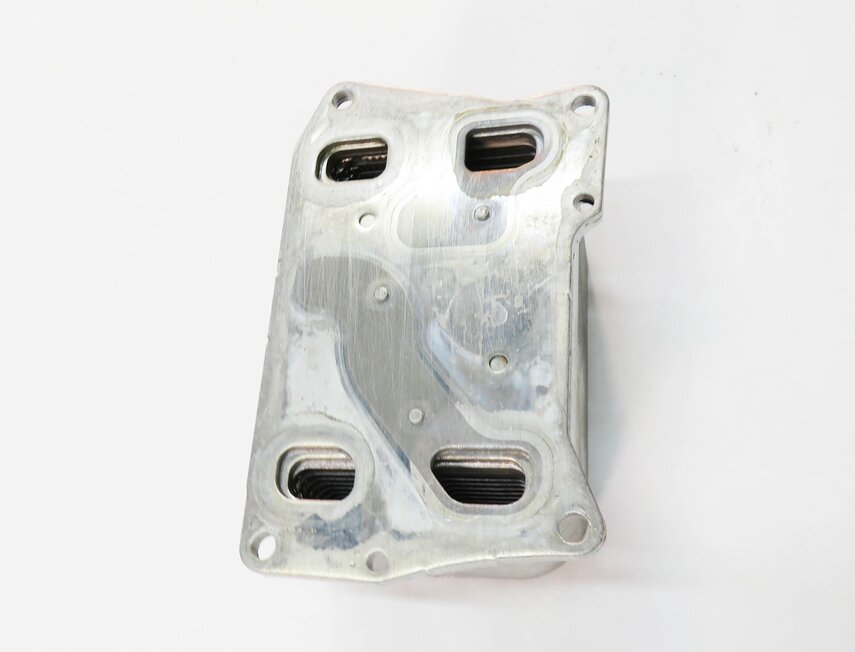 Thumbnail 4: 2011-2020 MERCEDES CL550 E550 GL450 GL550 ML550 S550 SL550 - ENGINE OIL COOLER