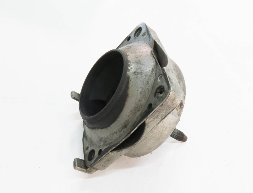 Thumbnail 3: 2013 MERCEDES GL450 (X166) 4.6L M278 ENGINE - A/T TRANSMISSION MOUNT BRACKET