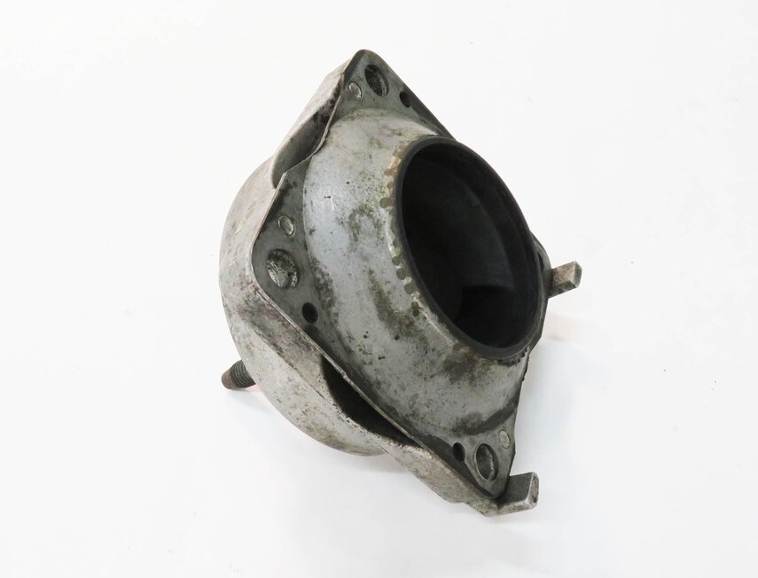Thumbnail 4: 2013 MERCEDES GL450 (X166) 4.6L M278 ENGINE - A/T TRANSMISSION MOUNT BRACKET