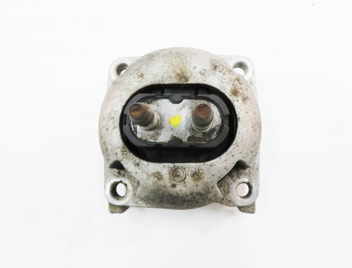 Thumbnail 5: 2013 MERCEDES GL450 (X166) 4.6L M278 ENGINE - A/T TRANSMISSION MOUNT BRACKET