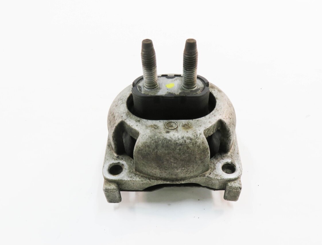 Thumbnail 6: 2013 MERCEDES GL450 (X166) 4.6L M278 ENGINE - A/T TRANSMISSION MOUNT BRACKET