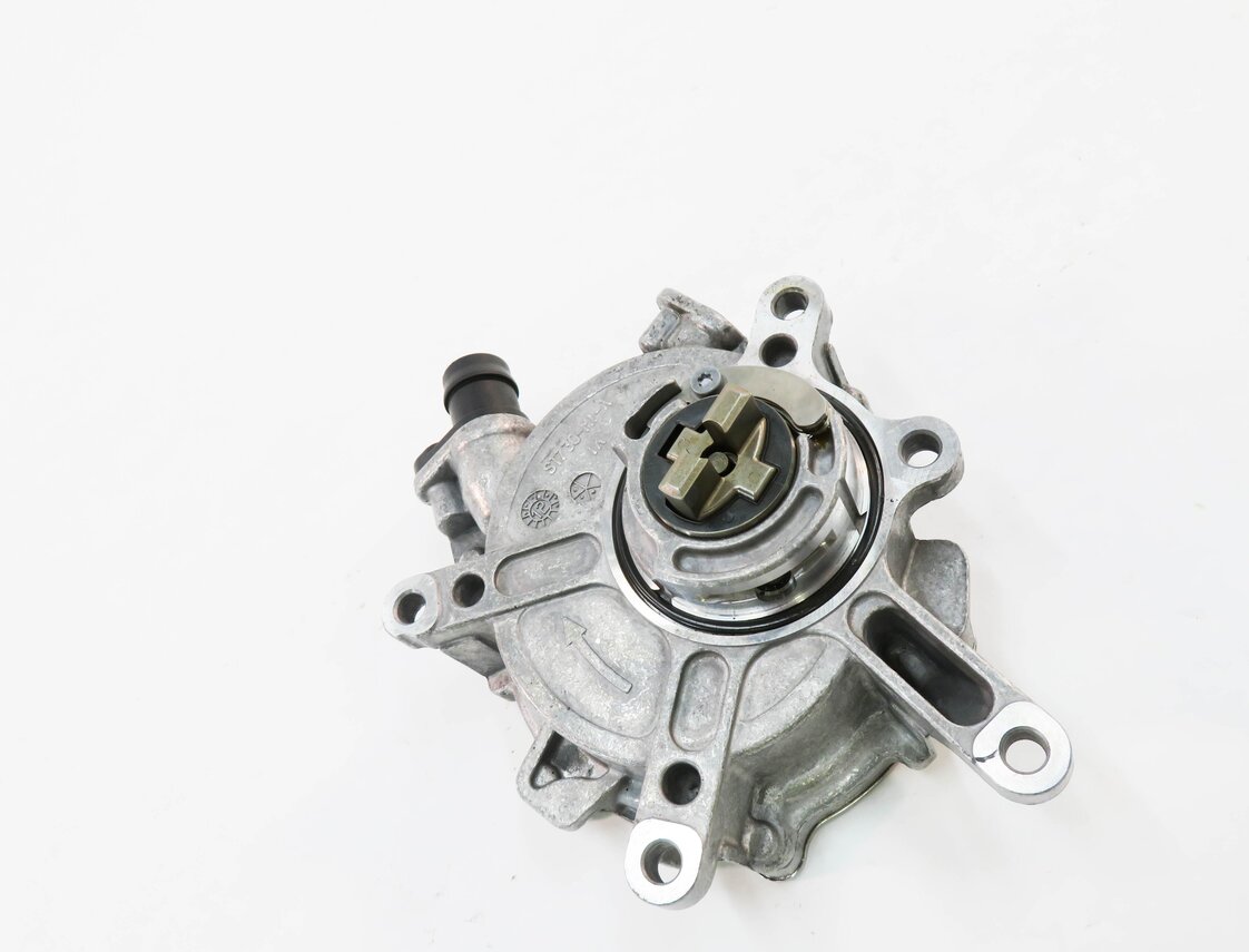 11-20 MERCEDES CL550 GL450 GL550 ML350 ML550 S400 S550 S600 SL550 - VACUUM PUMP