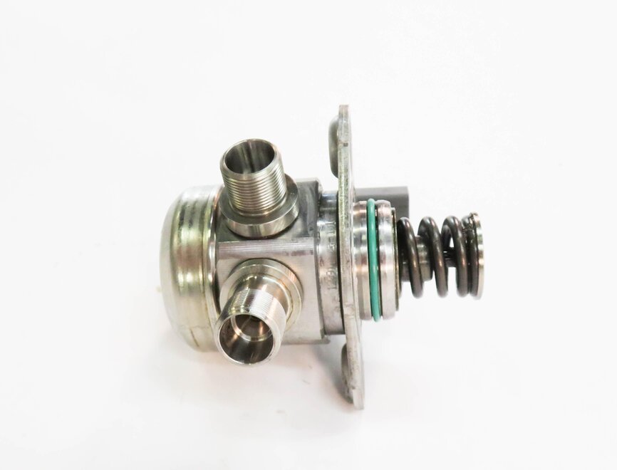 Thumbnail 4: 2011-2020 MERCEDES E500 E550 S600 SL450 SL550 GL550 - LEFT MECHANICAL FUEL PUMP