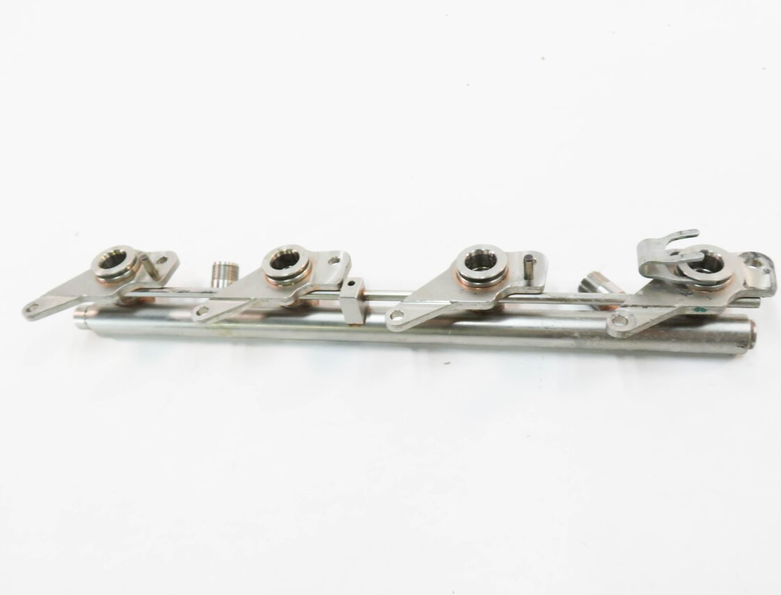 Thumbnail 5: 2013 MERCEDES GL450 (X166) 4.6L M278 ENGINE - LEFT FUEL RAIL