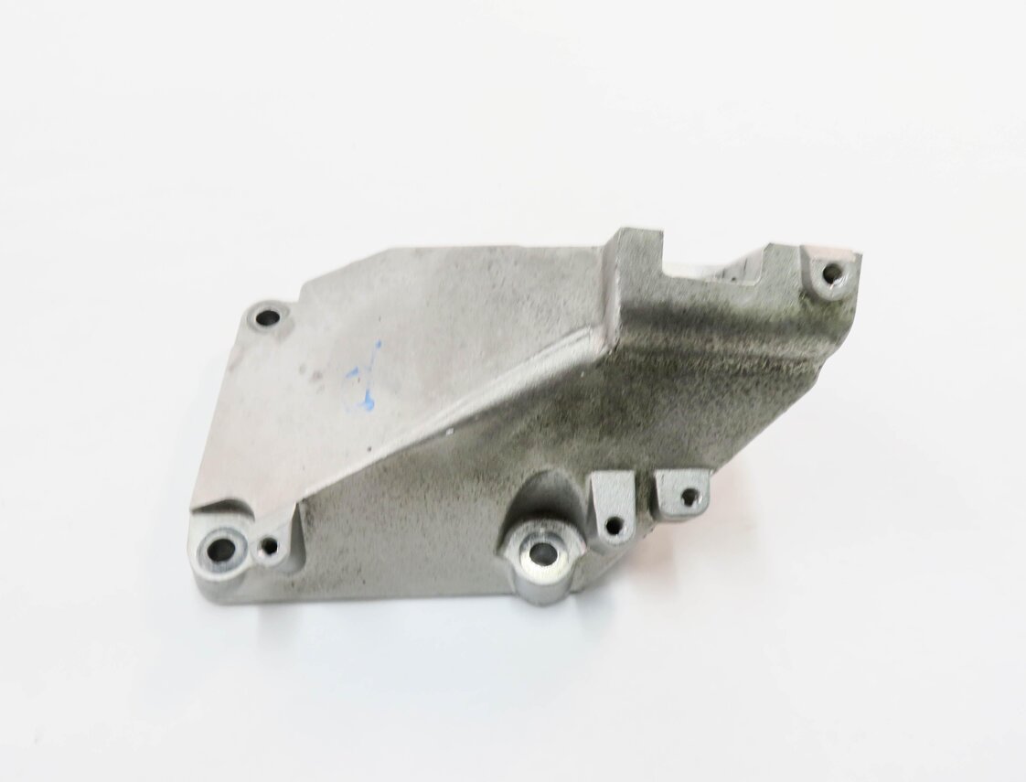 Thumbnail 5: 2013 MERCEDES GL450 (X166) 4.6L M278 ENGINE - RIGHT MOTOR MOUNT BRACKET SET-2