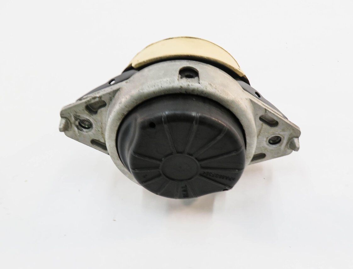 Thumbnail 9: 2013 MERCEDES GL450 (X166) 4.6L M278 ENGINE - RIGHT MOTOR MOUNT BRACKET SET-2