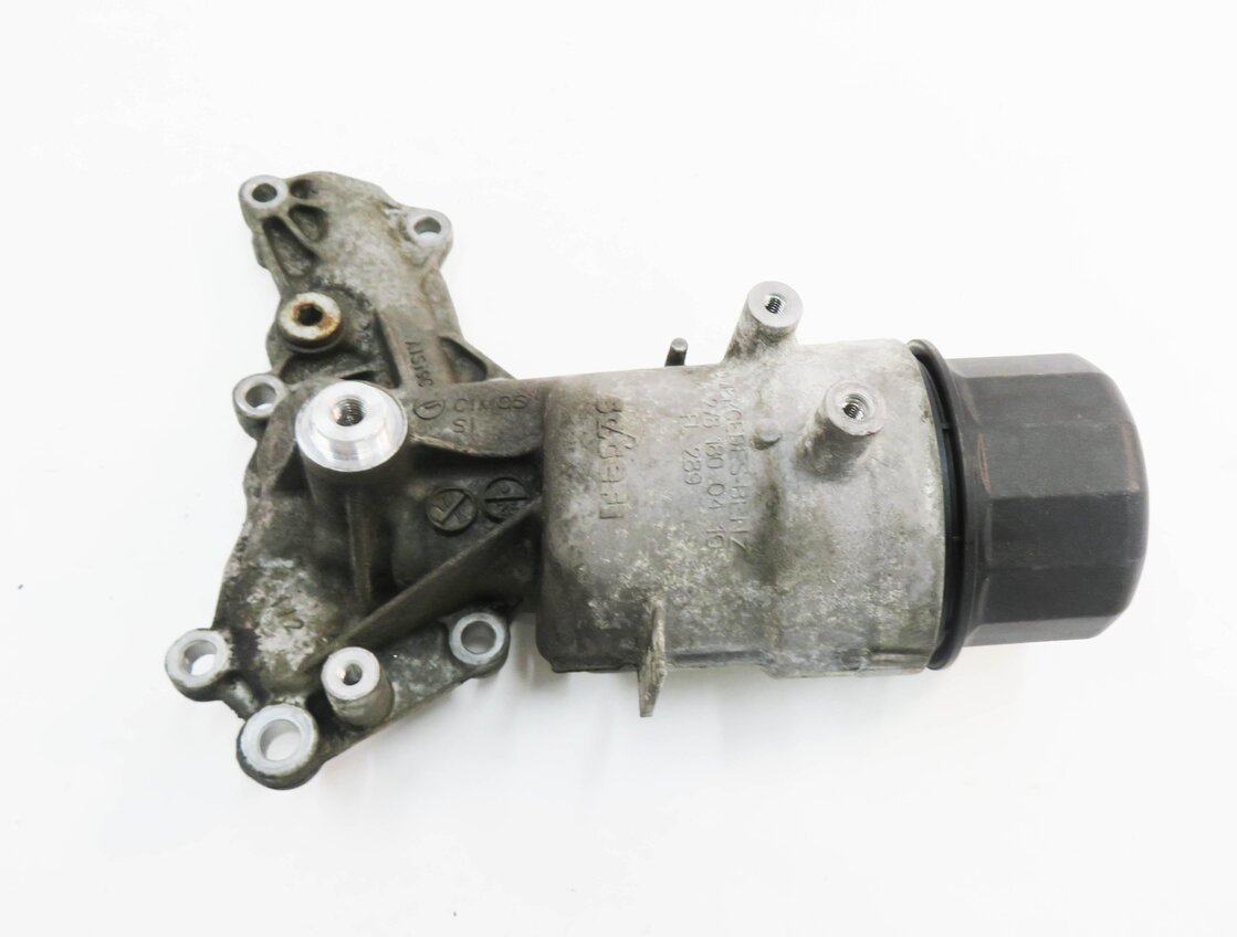 Thumbnail 2: 2014 MERCEDES GL550 (X166) 4.6L M278 ENGINE - OIL FILTER HOUSING