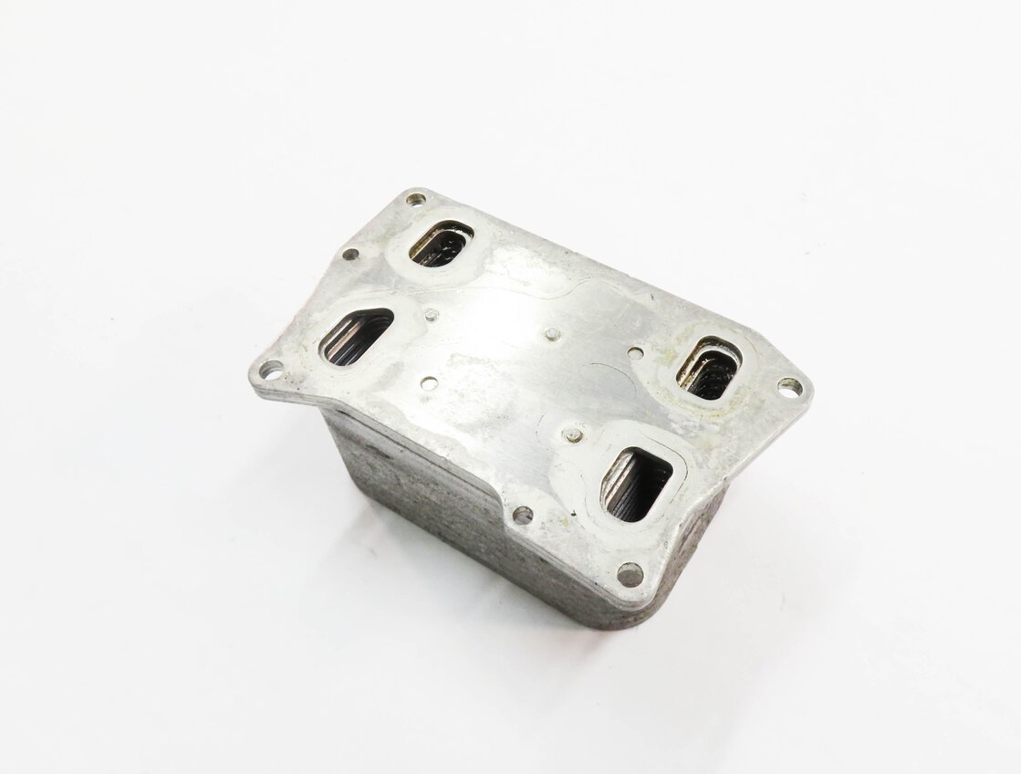 2011-2020 MERCEDES CL550 E550 GL450 GL550 ML550 S550 SL550 - ENGINE OIL COOLER