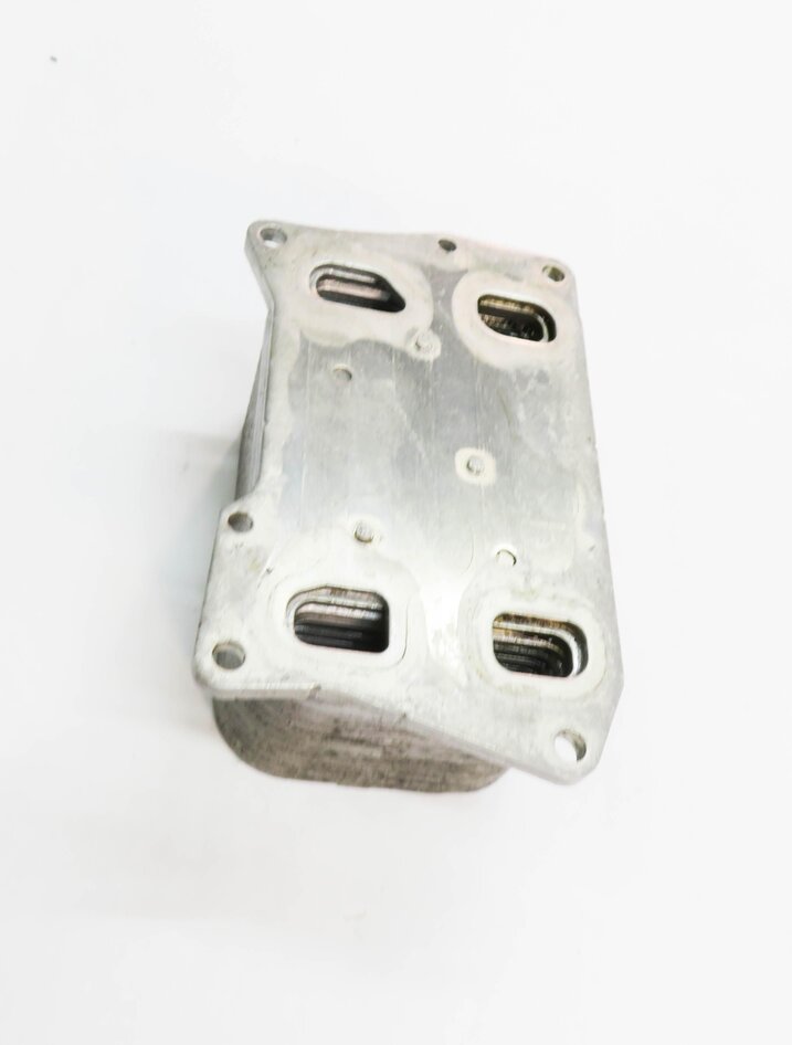 Thumbnail 3: 2011-2020 MERCEDES CL550 E550 GL450 GL550 ML550 S550 SL550 - ENGINE OIL COOLER