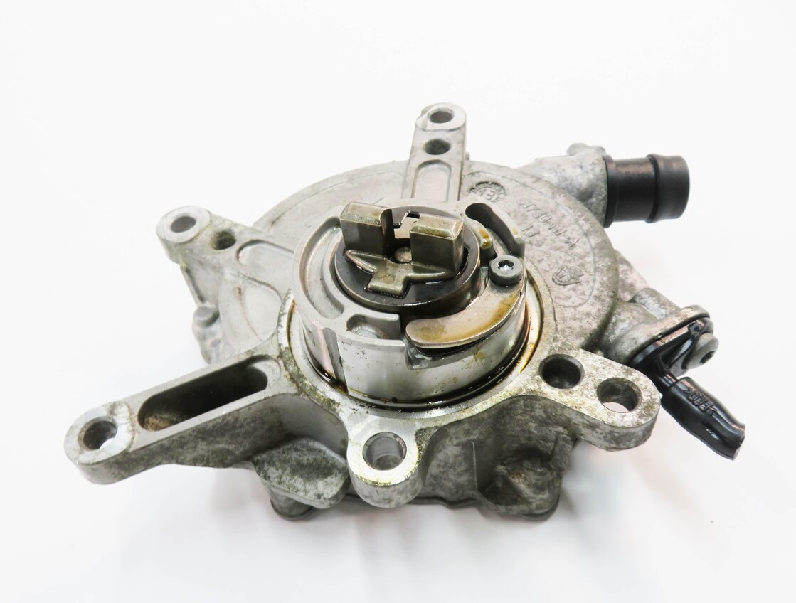 Thumbnail 2: 11-20 MERCEDES CL550 GL450 GL550 ML350 ML550 S400 S550 S600 SL550 - VACUUM PUMP