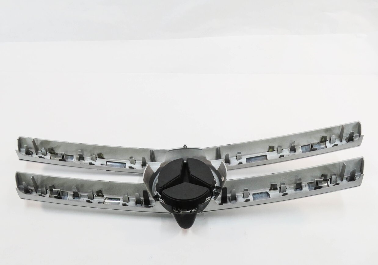 Thumbnail 6: 13-16 MERCEDES GL350 GL450 GL550 (X166) SPORT - FRONT CENTER HOOD GRILLE TRIM