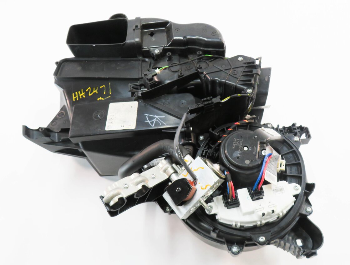 Thumbnail 6: 13-19 MERCEDES GL350 GL450 GL550 GLS350 GLS450 (W166 X166) REAR A/C BLOWER MOTOR