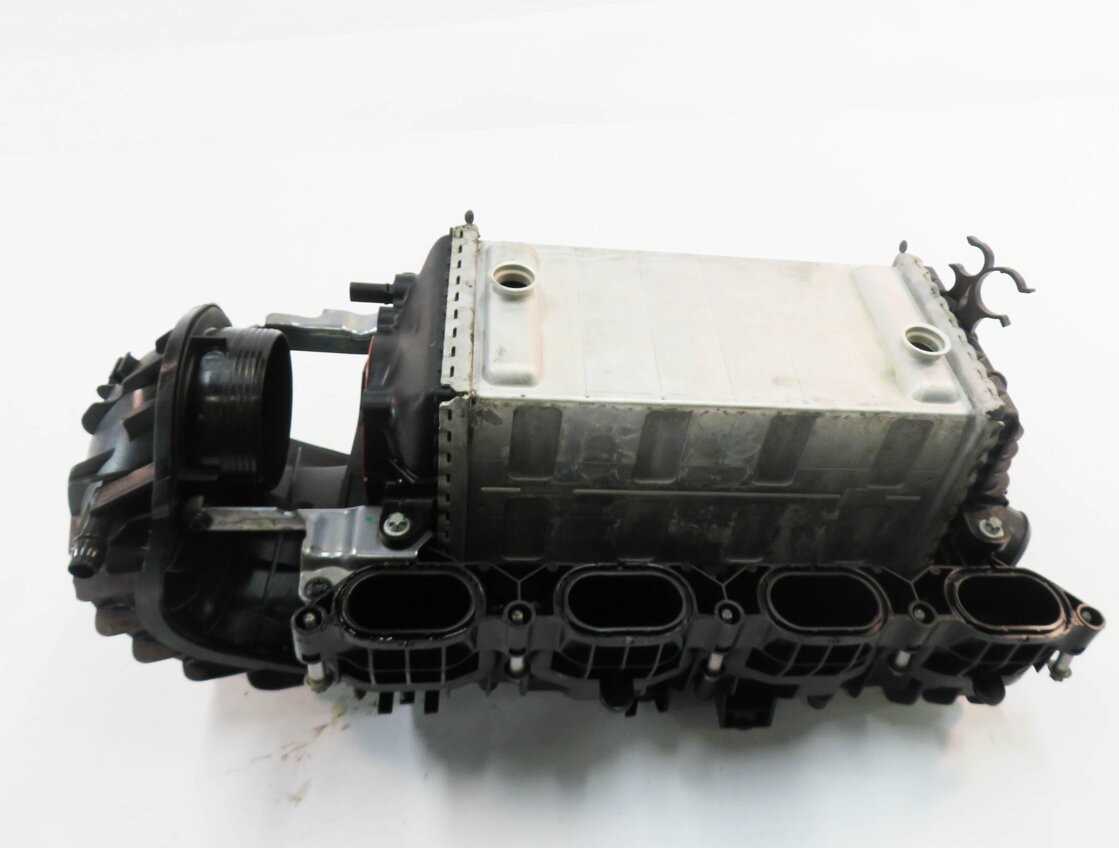 Thumbnail 4: 11-20 MERCEDES CL550 E550 GL450 GL550 GLS550 S550 SL550 - 4.6L INTAKE MANIFOLD