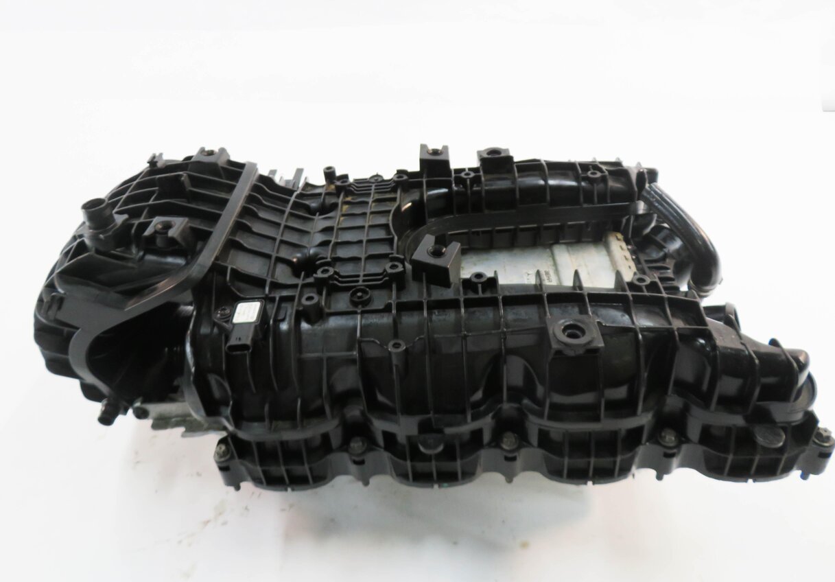Thumbnail 6: 11-20 MERCEDES CL550 E550 GL450 GL550 GLS550 S550 SL550 - 4.6L INTAKE MANIFOLD