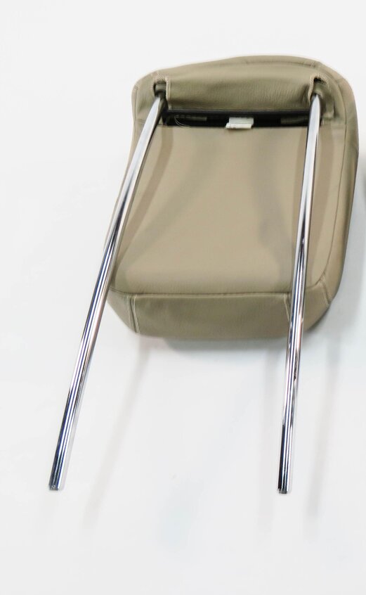 Thumbnail 5: 2014 MERCEDES GL550 (X166) REAR 3rd ROW SEAT HEADREST (BEIGE LEATHER)