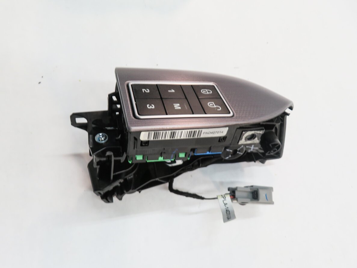 Thumbnail 4: 2013-2022 RANGE ROVER SPORT DISCOVERY (L404 L462 L494) RIGHT FRONT DOOR HANDLE